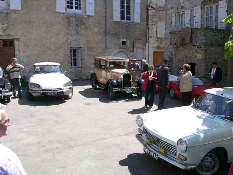 Vissec la place du chateau